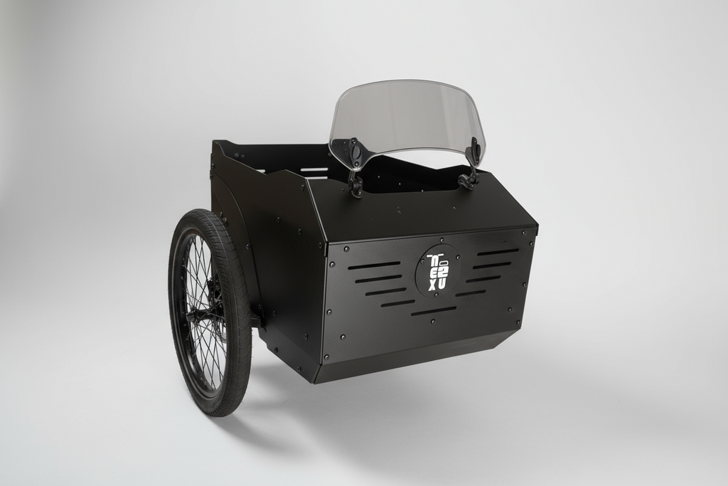 bicycle sidecar with windshield